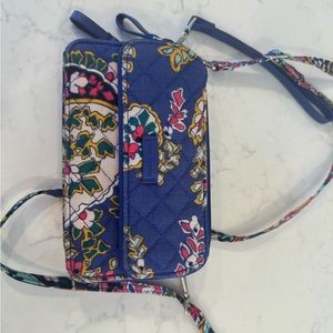 Vera Bradley crossbody wallet.  Great condition.